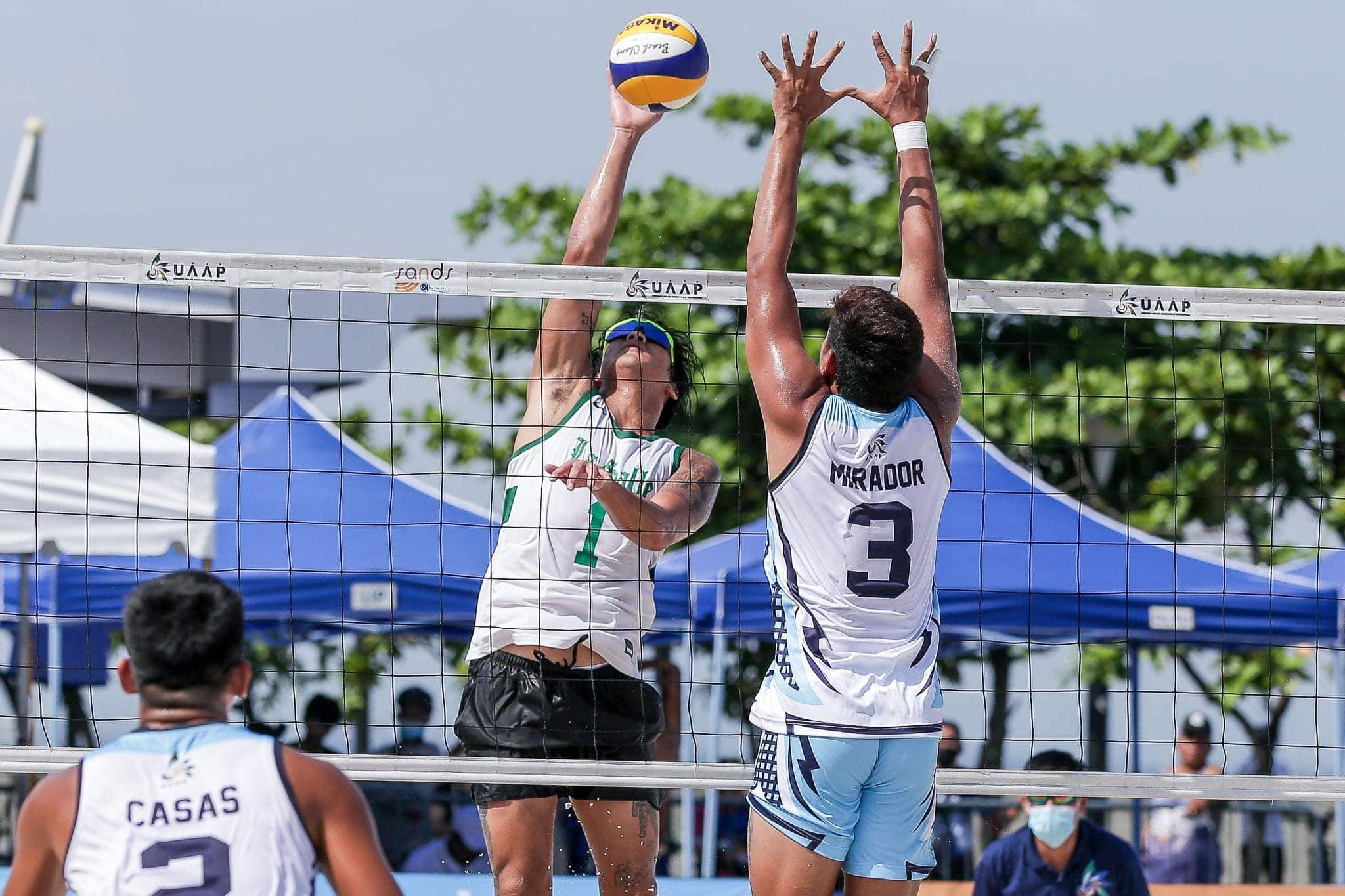 Read more about the article Pagkinang sa panudlaan: Green Spikers, sinibat ang bagwis ng Soaring Falcons tungo sa Final Four!