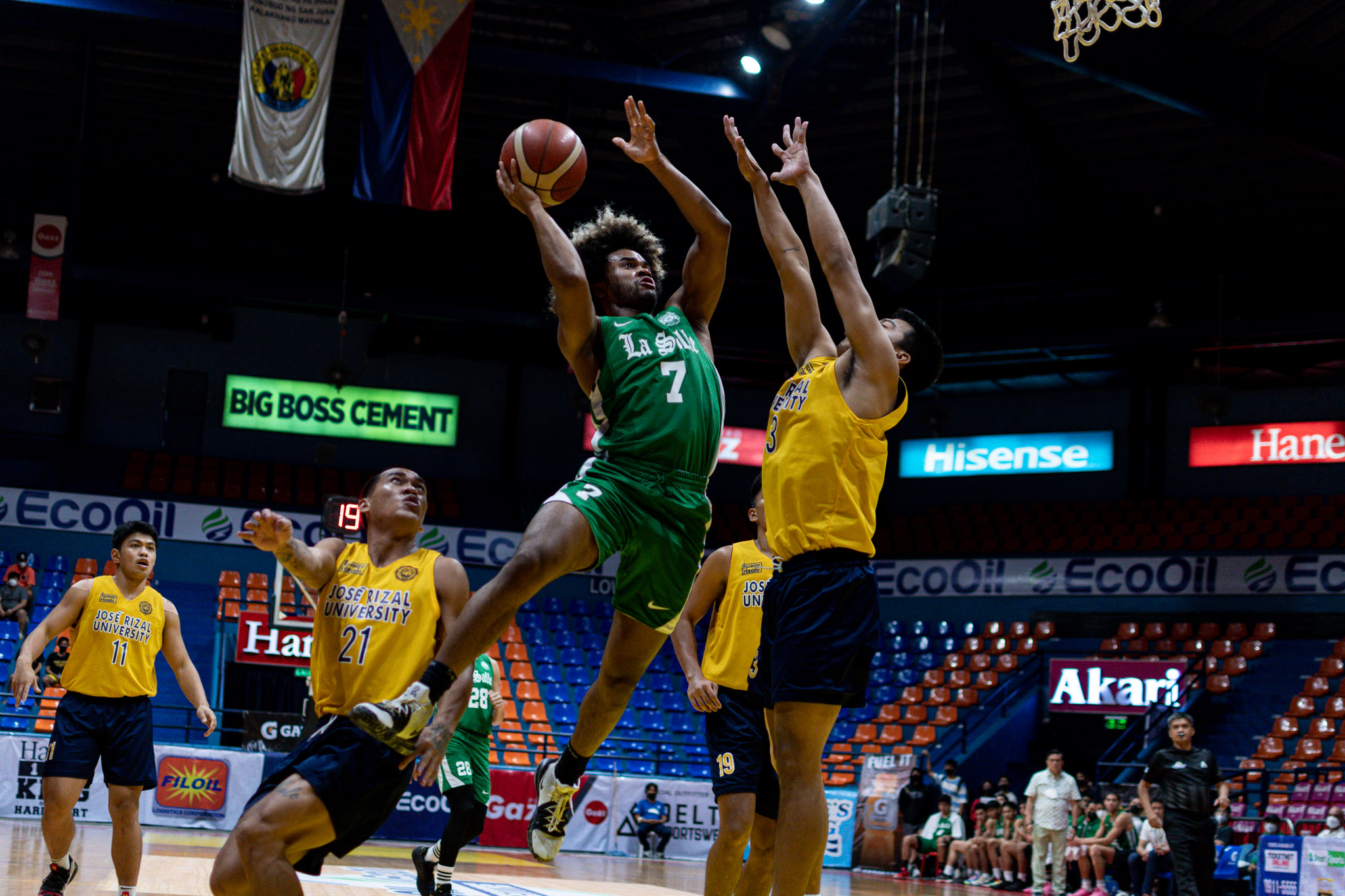 DLSU Green Archers, waging makapiglas sa puwersa ng JRU Heavy Bombers!