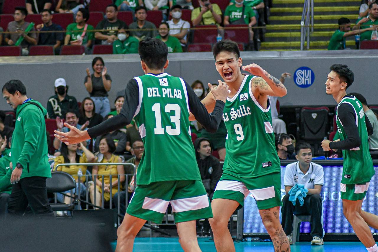 Read more about the article Pag-alab ng dugong berde: DLSU Green Spikers, dinomina ang puwersa ng UP Fighting Maroons!