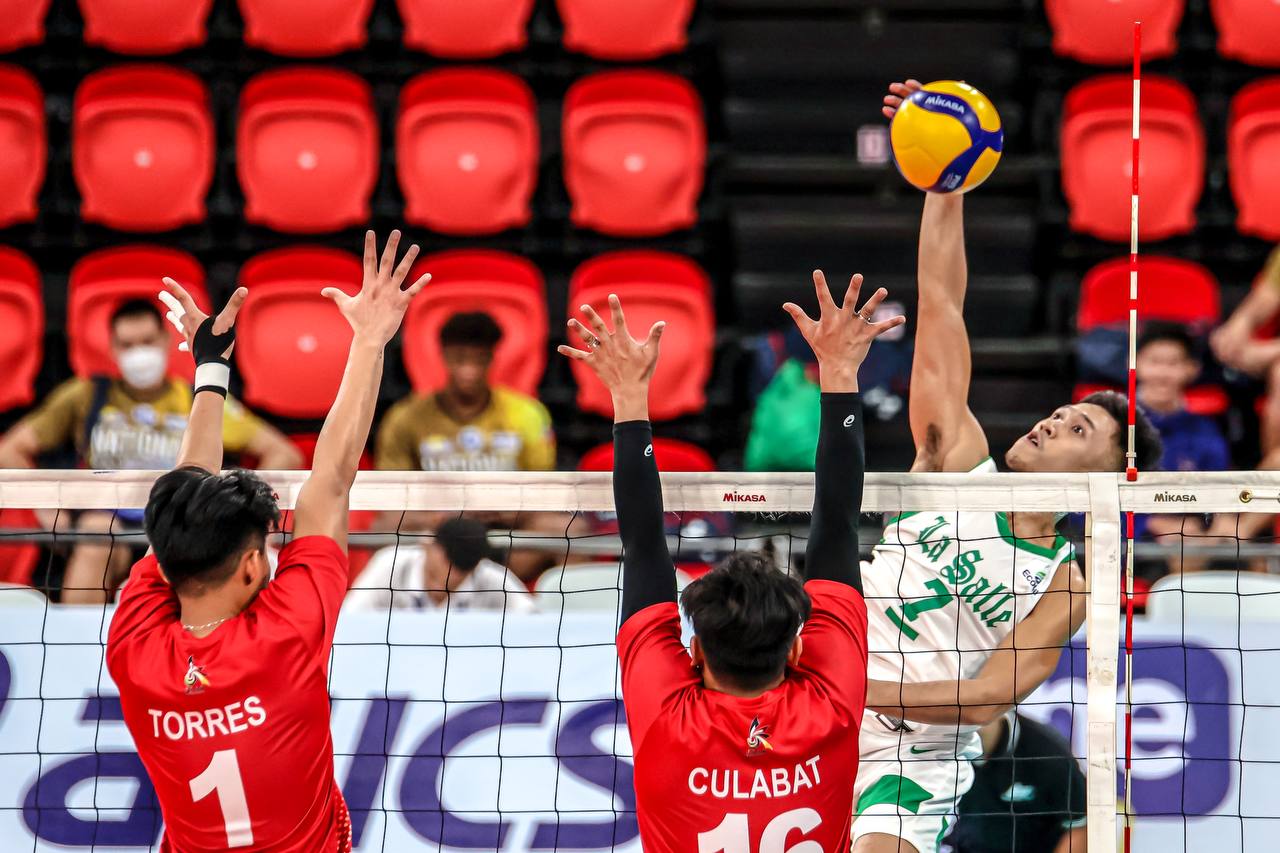Read more about the article Green Spikers, buong puwersang isinabsab ang lipi ng Red Warriors!