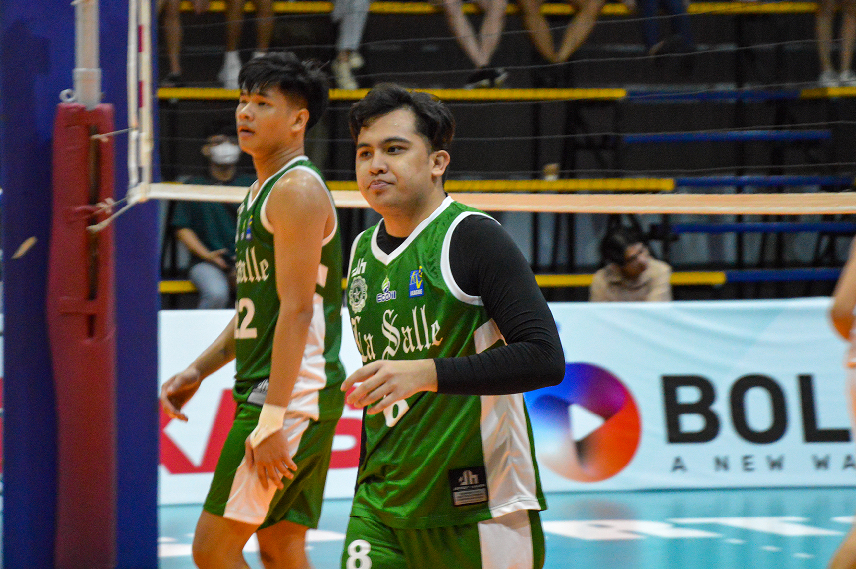 Read more about the article Bagsik ng Berde at Puti: Green Spikers, inungusan ang Red Spikers sa V-League