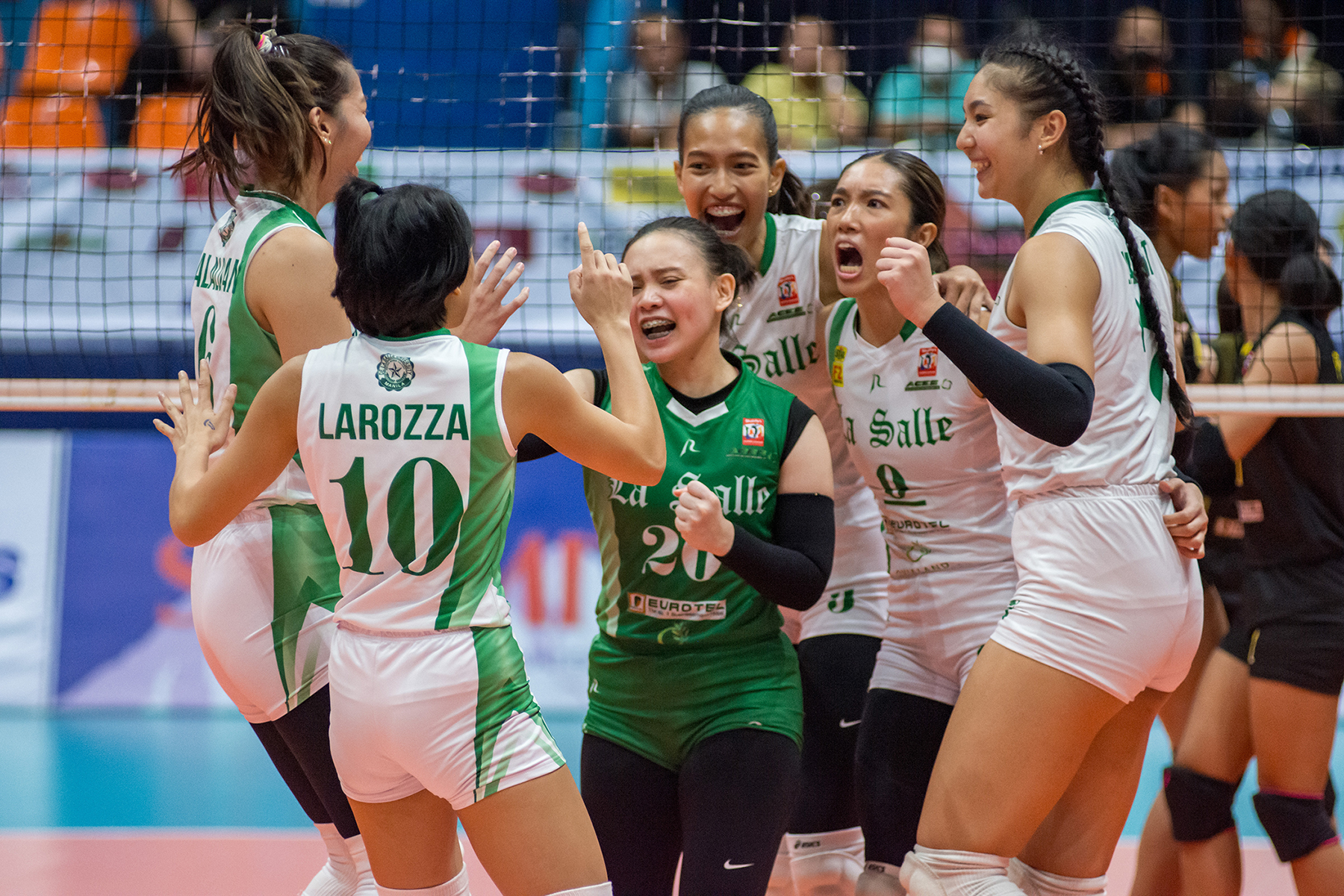 Read more about the article Lady Spikers, sinelyuhan ang puwesto sa finals ng Shakey’s Super League!