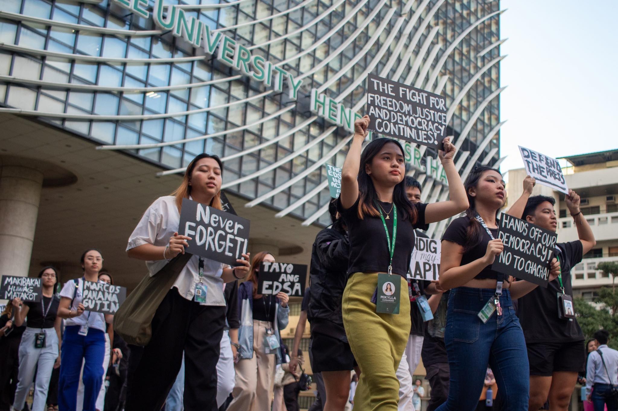 Read more about the article Sa ngalan ng demokrasya: Ika-38 anibersaryo ng People Power Revolution, ginunita sa Pamantasang De La Salle 