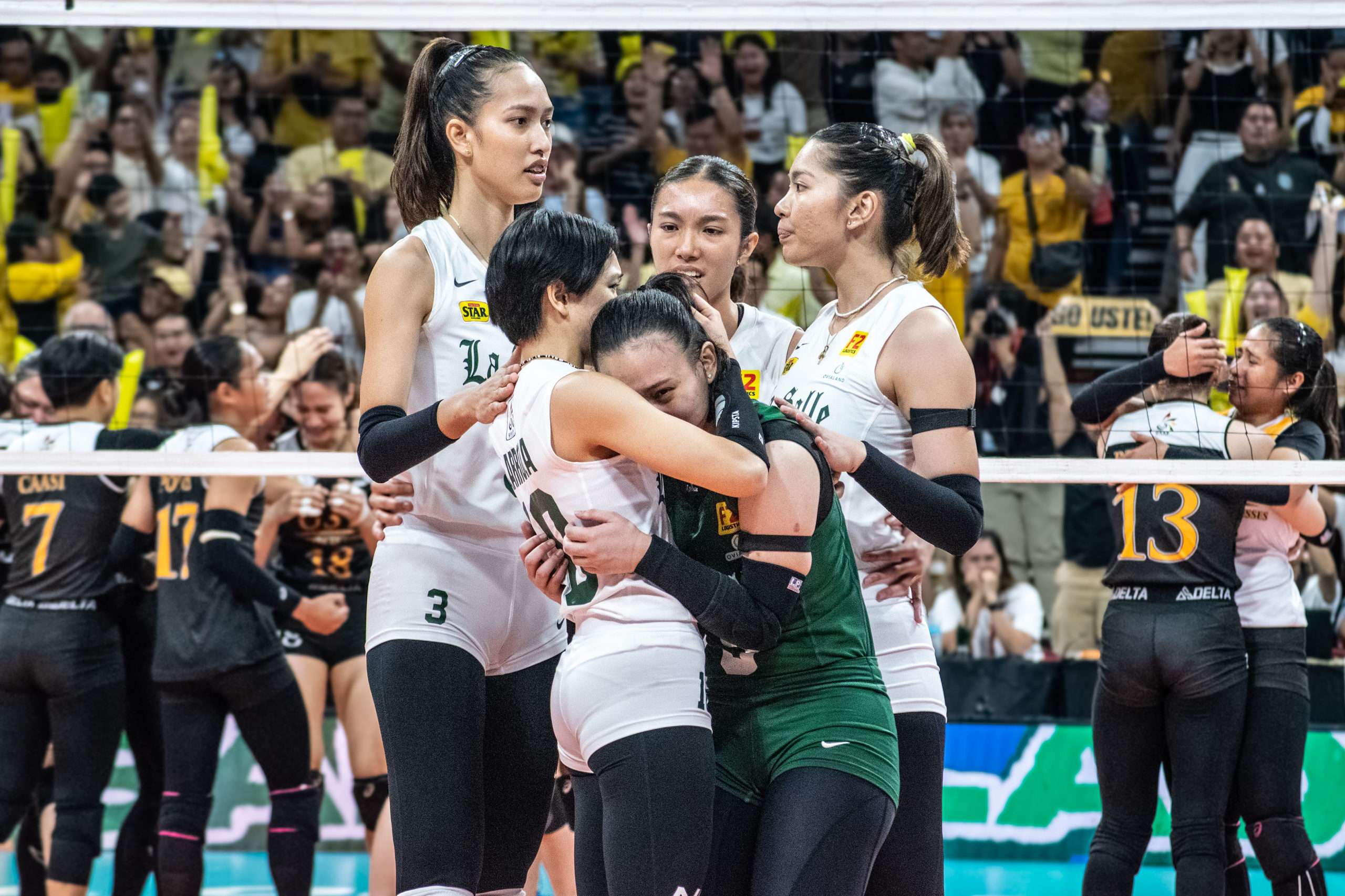 Read more about the article #oUSTed: Lady Spikers, napatalsik ng Golden Tigresses sa pananatili sa tugatog