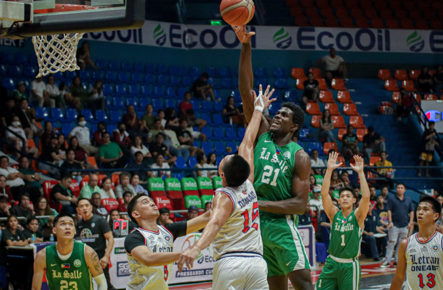Green Archers, ipininid ang tikas ng Knights sa FilOil Semifinals