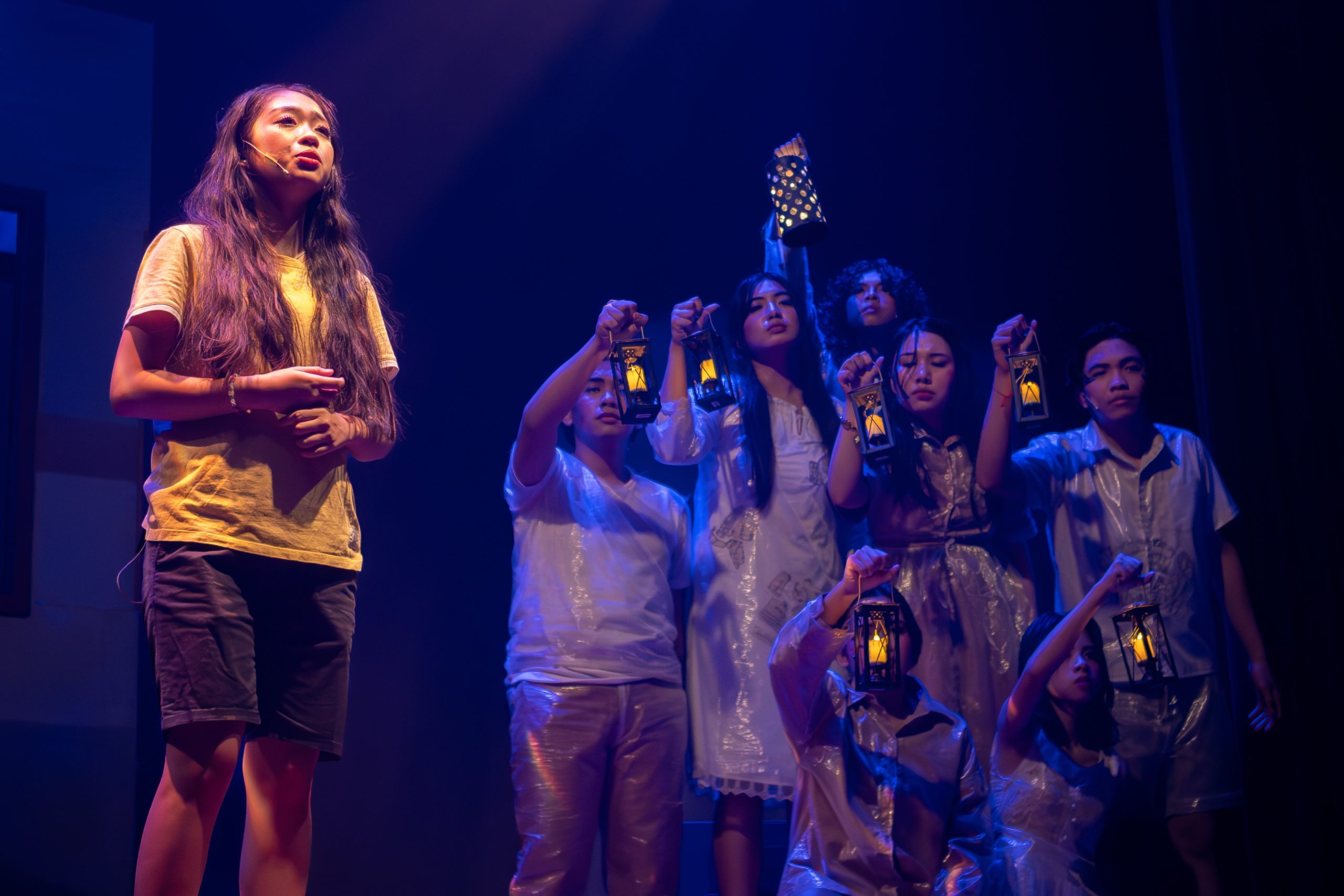 Candelabra: Lagablab ng pag-asa at pangarap