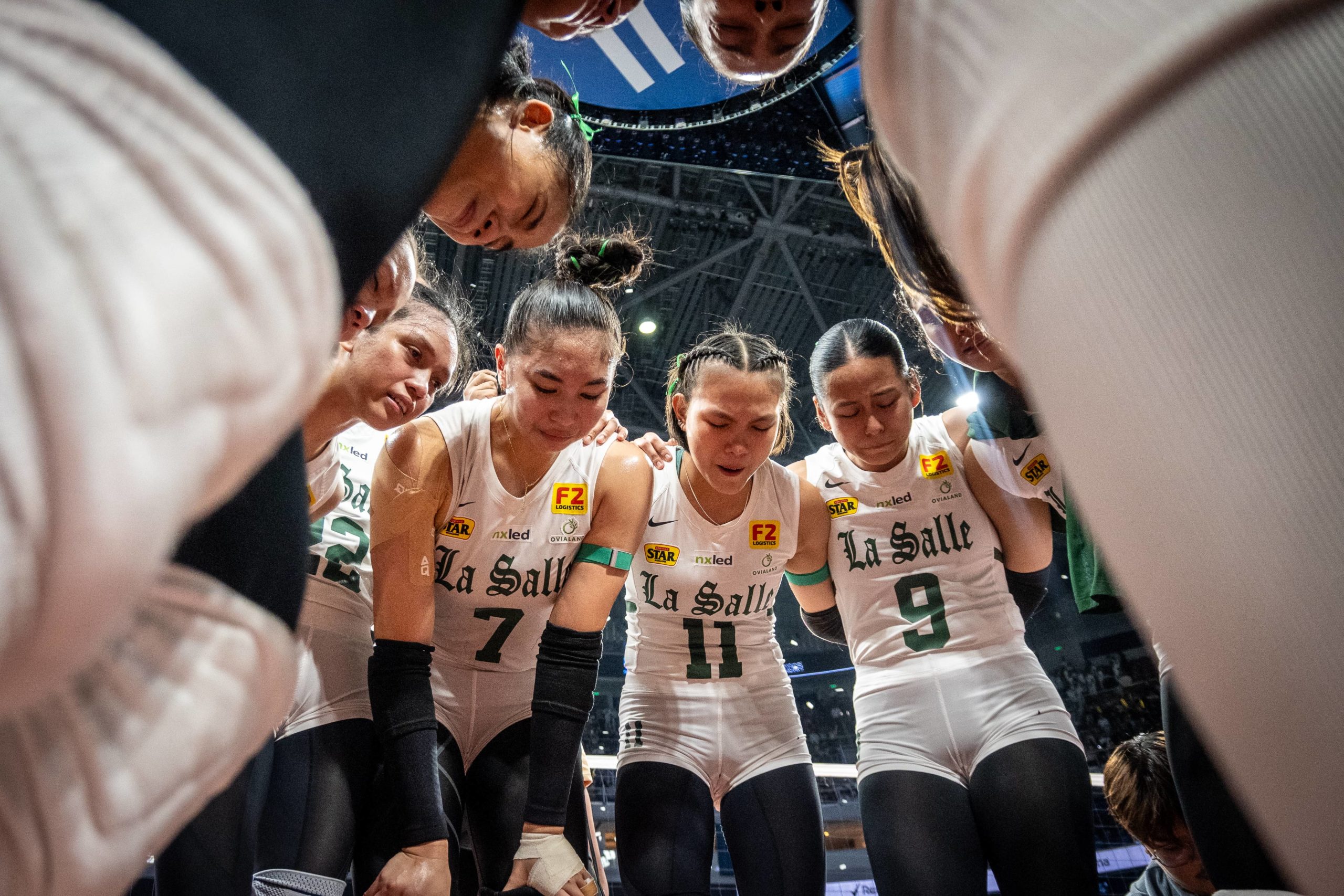 Lady Spikers, nasindak sa pagmamatyag ng Lady Bulldogs sa trono